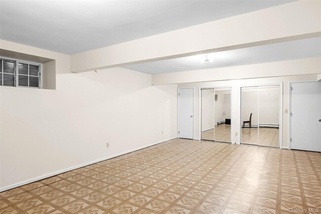 Building Photo - 26 Pequot Ave