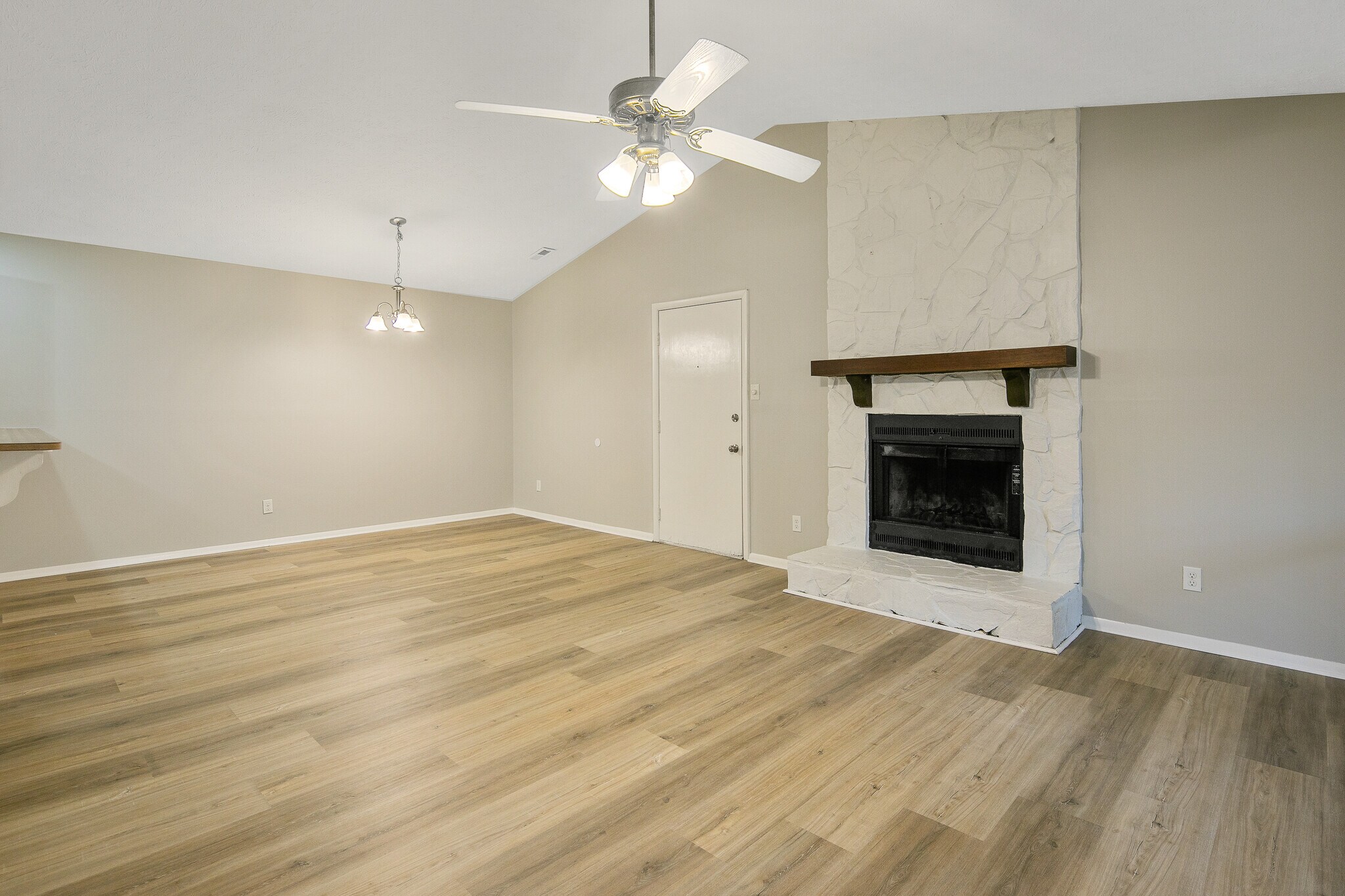 Living and Dinning Room - 1853 Tryon Dr