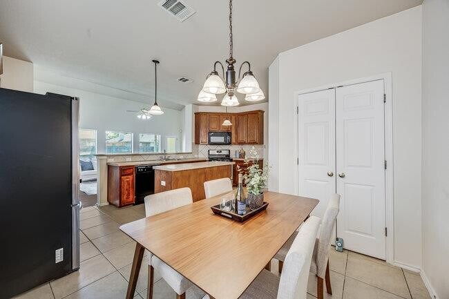 Building Photo - 4001 Veiled Falls Dr
