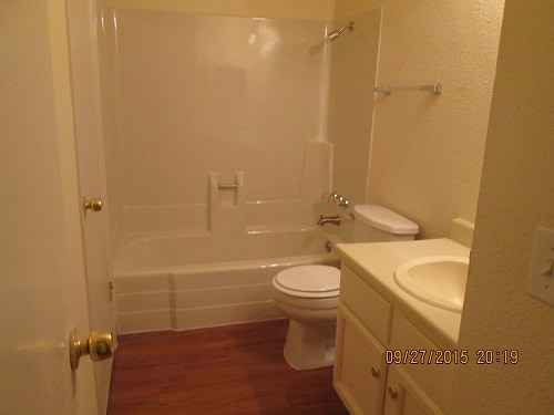 Building Photo - 9835 Meadow Way