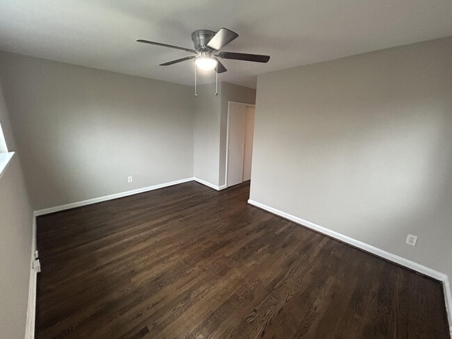 Building Photo - 5338 Chillum Pl NE