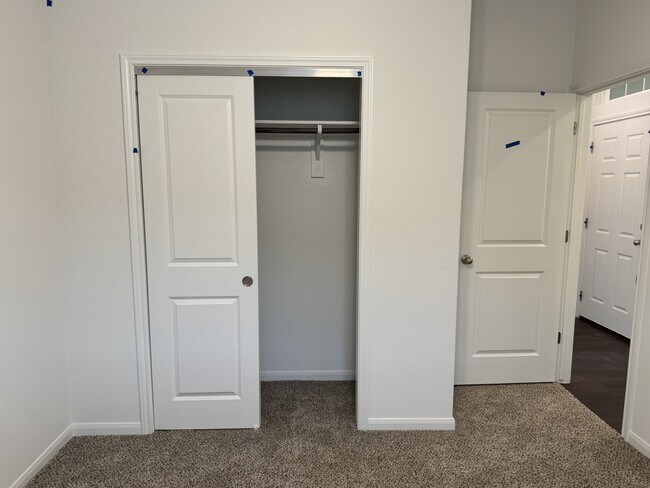 Building Photo - 8018 Timber Holw Ln