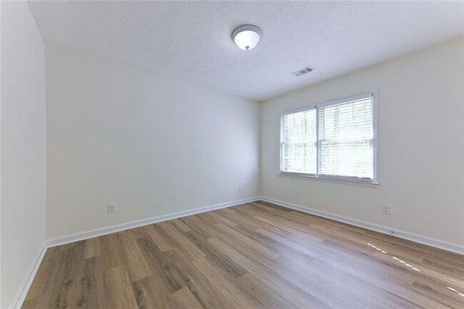 Building Photo - 2208 Heritage Trace Dr