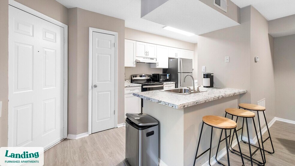 Building Photo - 934 Garden Walk Blvd