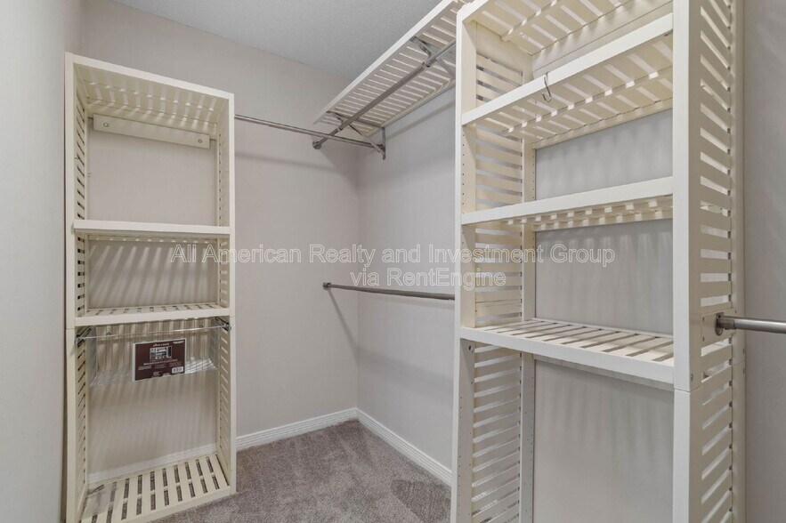 Building Photo - 1124 Bridlewood Path