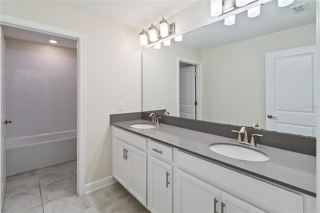 Building Photo - 11352 Satire St