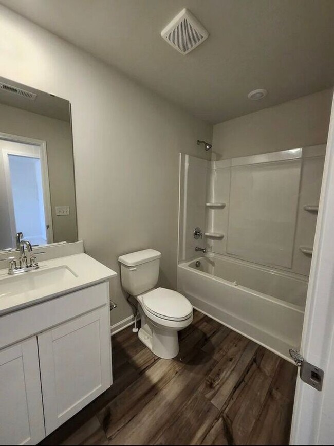 Building Photo - Brand New Townhome for Rent – West Spartanburg