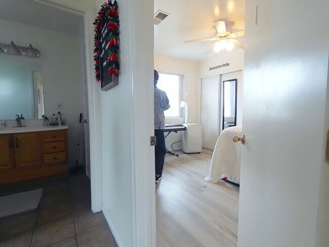 Building Photo - Huge 2 story 8 bed room Home: a hop and a skip from SDSU!  You will never be late to class!