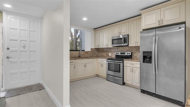 Building Photo - 4292 Deste Ct