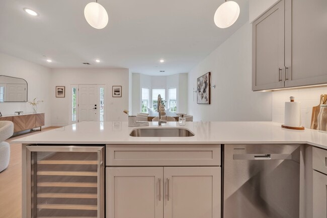 Building Photo - Cannon House