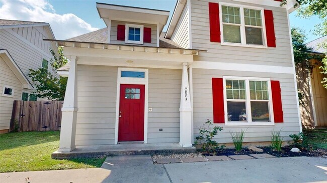 Building Photo - 205 Sterling St