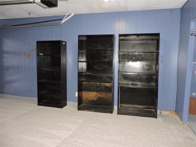 Building Photo - 1625 Chippeway Ln