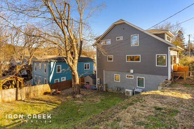 Building Photo - Enchanting 3-Bedroom Home in Montford