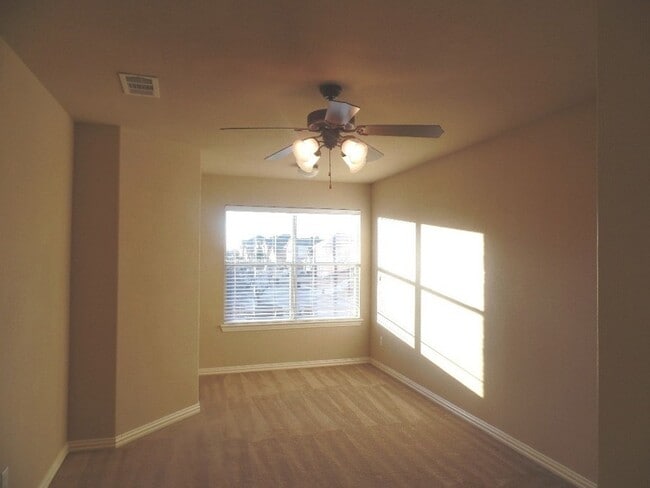 Building Photo - 7213 Middleburg Dr