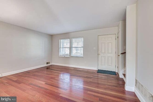 Building Photo - 79 DAVID BREARLEY Ct