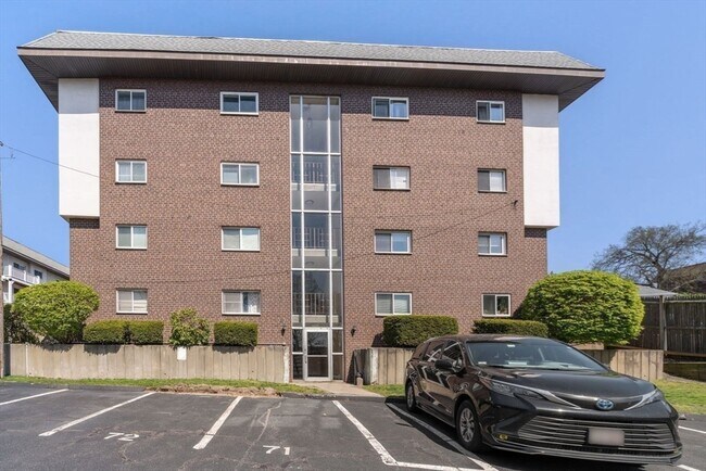 Building Photo - 205 Independence Ave