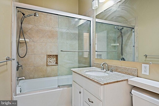 Building Photo - 6713 Old Chesterbrook Rd