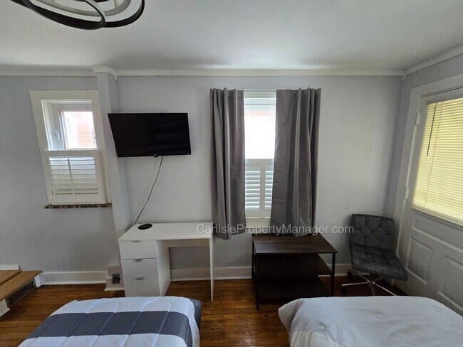 Building Photo - Fully Furnished Downtown Carlisle Townhouse with Fenced Yard and Off Street Parking