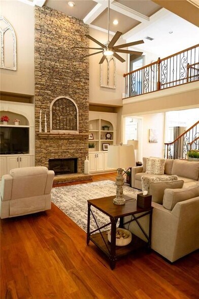 Building Photo - 1405 Edenham Ln