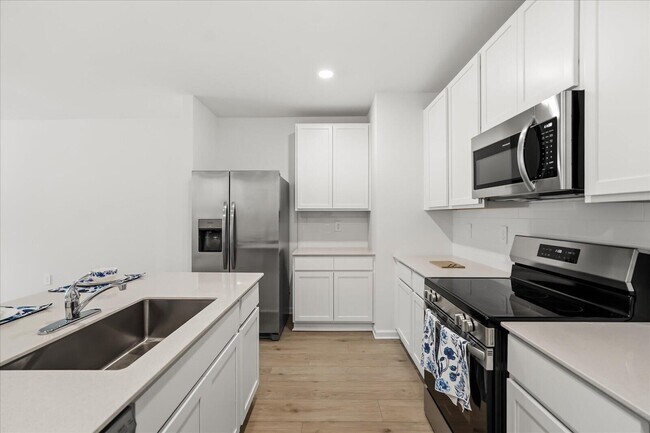 Building Photo - 5100 Clay Whaley Rd