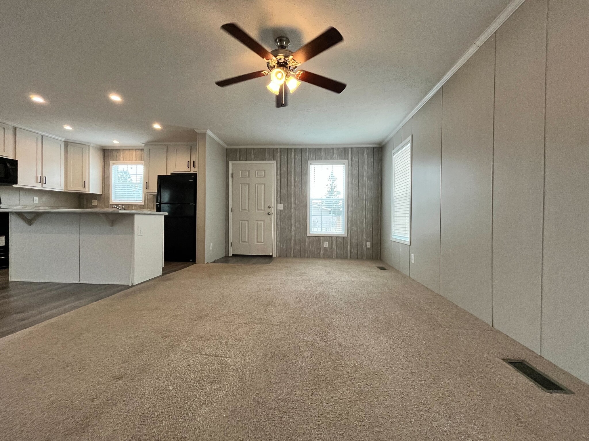 Building Photo - 1400 Georgia St