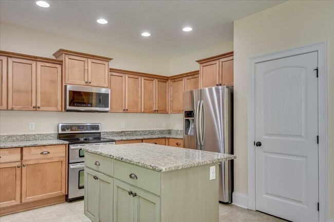 Building Photo - 716 Gallaway Ln