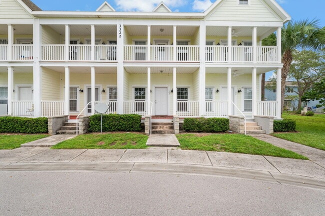 Building Photo - 3322 Monterey Square Ln