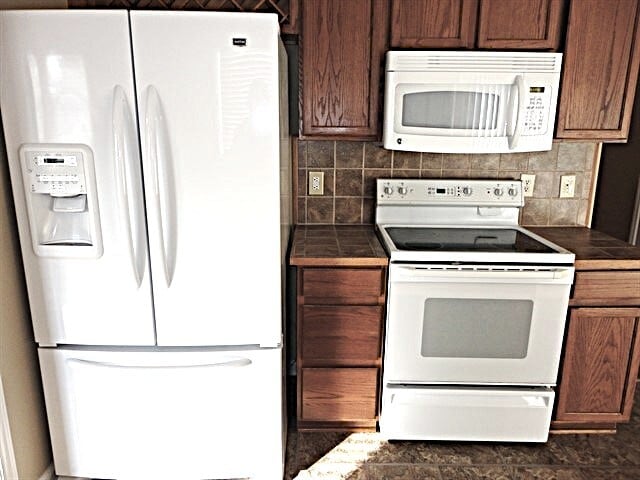 Building Photo - 2328 Water Lilly Way