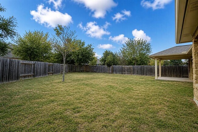 Building Photo - 9408 Castle Pines Dr