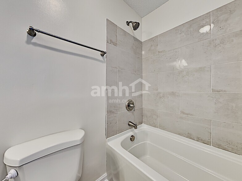 Building Photo - 107 Cotillion Crescent