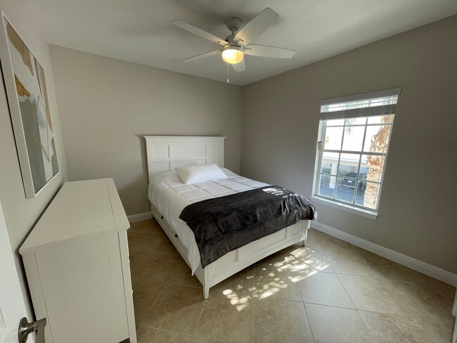Building Photo - 1325 Sweetwater Cove