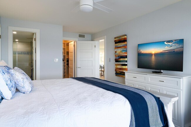 Building Photo - 52 Yacht Club Dr
