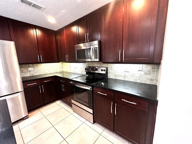 Building Photo - 3845 Silverbell Loop