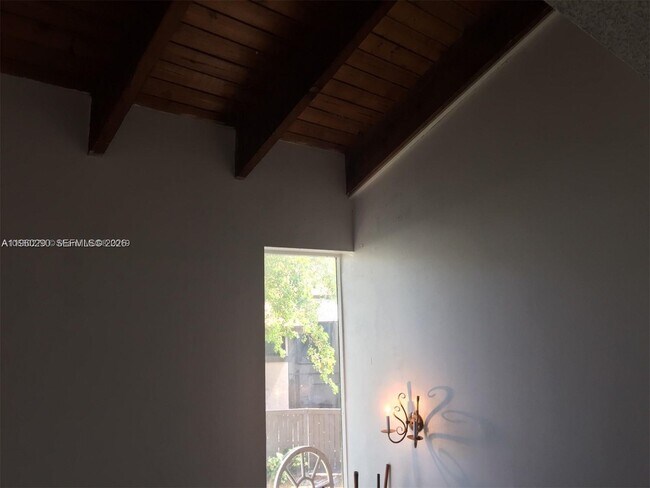 Building Photo - 2191 Bayberry Dr