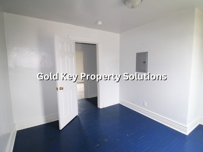 Building Photo - 1413 Walnut St