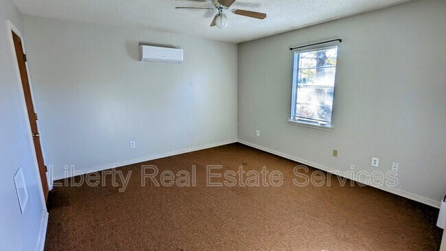 Building Photo - 56 Live Oak Loop NE