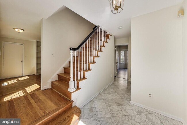 Primary Photo - 10323 Snowpine Way