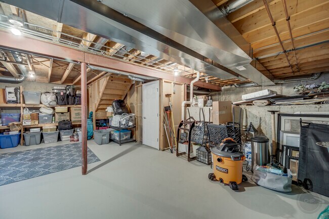 Building Photo - 201 Dorset Ave