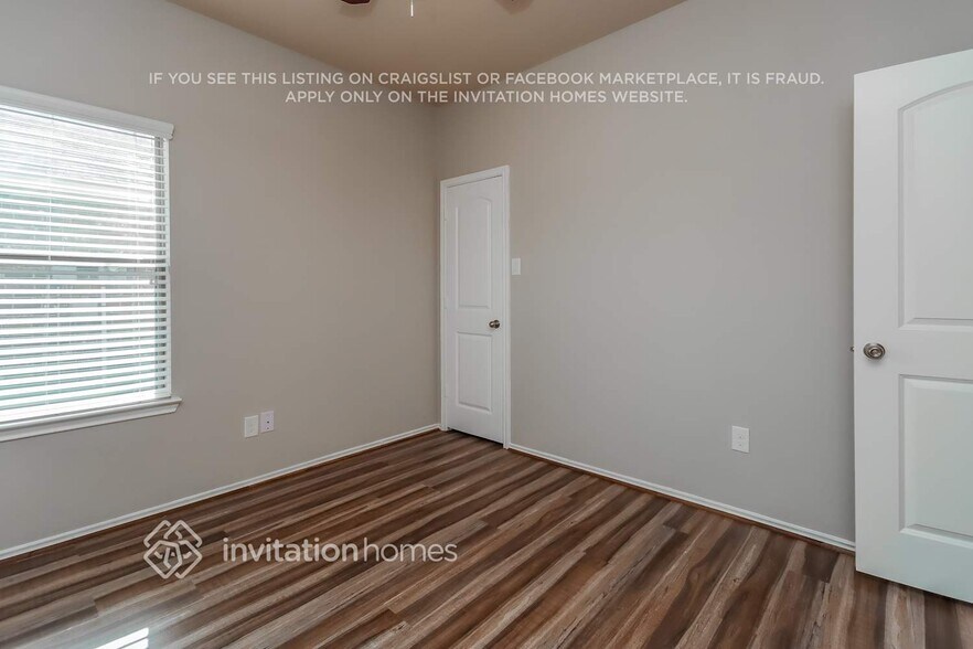 Building Photo - 23435 Dukes Run Dr