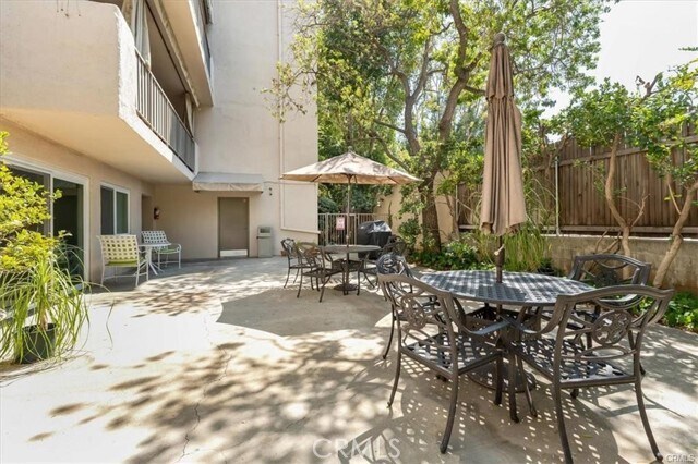 Building Photo - 330 W California Blvd