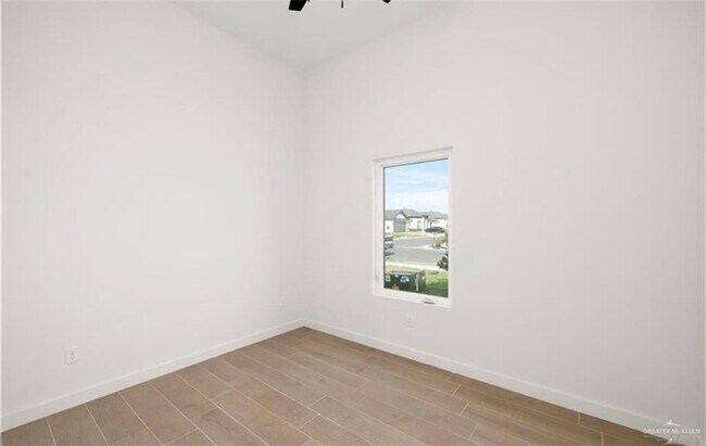 Building Photo - 1816 N Yellowwood St