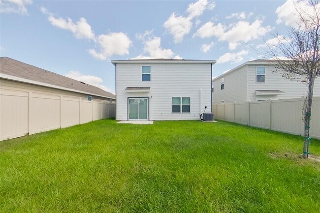 Building Photo - 8602 SW 43rd Ter
