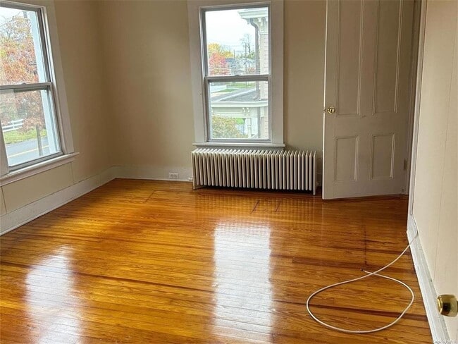 Building Photo - 90 Grant Ave