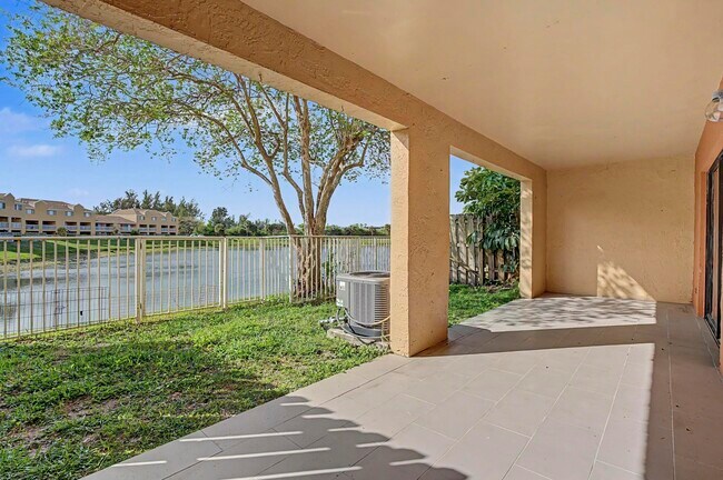 Building Photo - 5200 NW 31st Ave