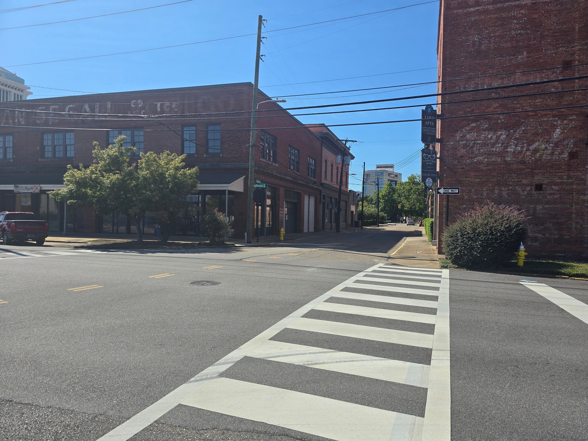 Exterior view of bldg - 246 N Court St