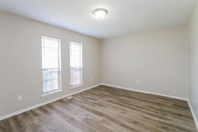 Building Photo - 8313 NW 105th St