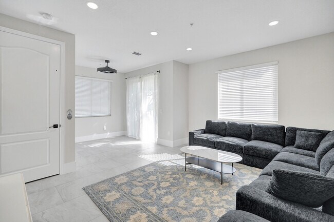 Building Photo - 3600 NW 5th Terrace