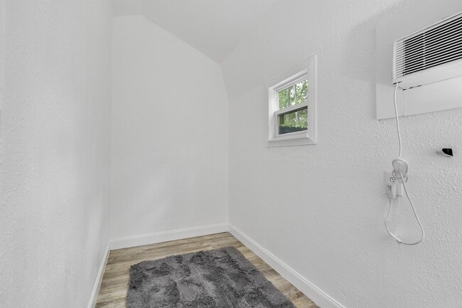 Building Photo - 4895 Ave D