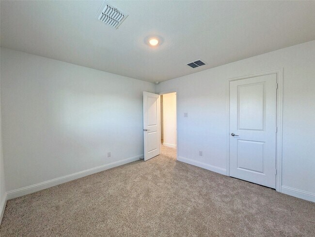 Building Photo - 1405 Zapateado Wy