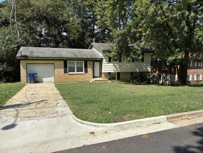Building Photo - 2607 Bonnie View Drive